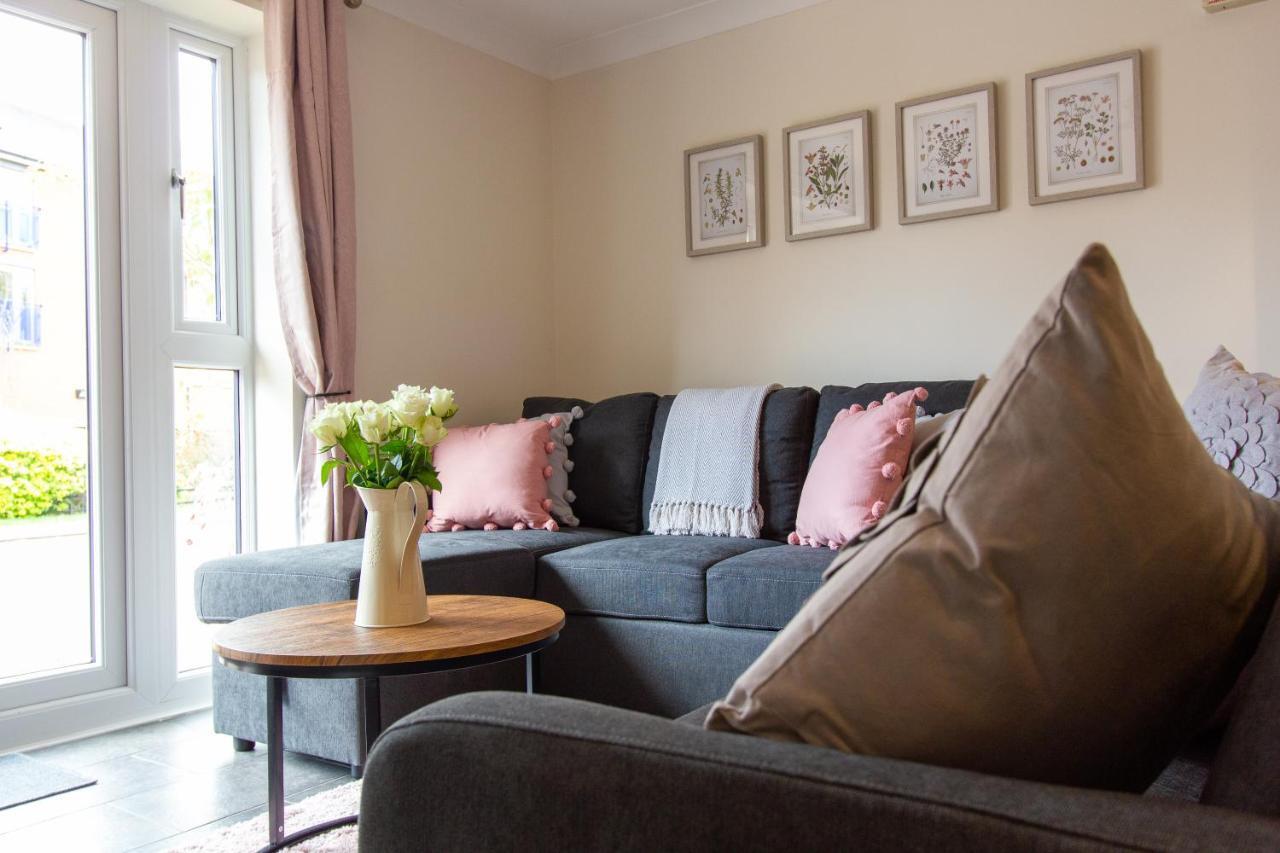 Waters Edge Apartment Chester Bagian luar foto