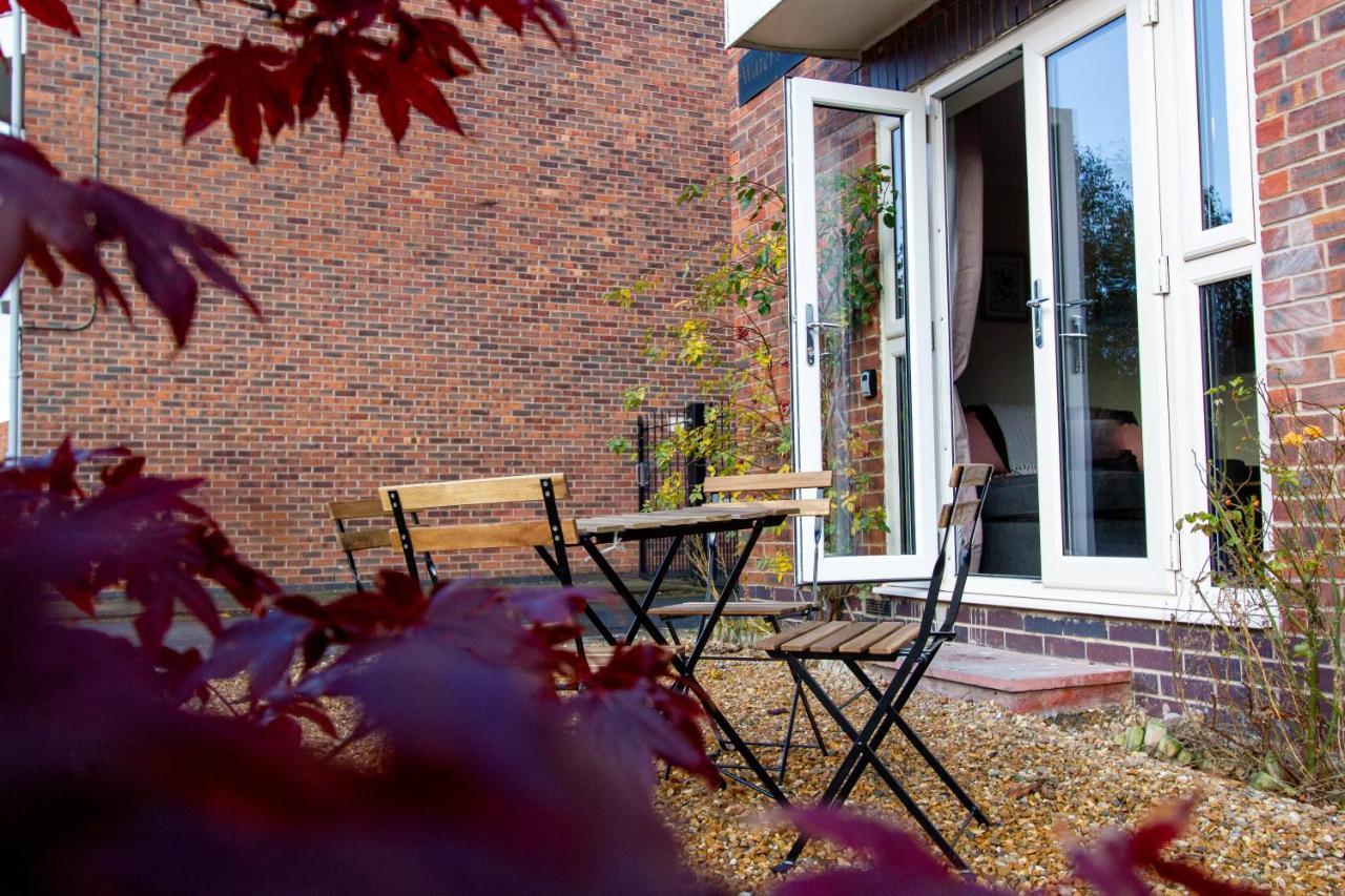 Waters Edge Apartment Chester Bagian luar foto